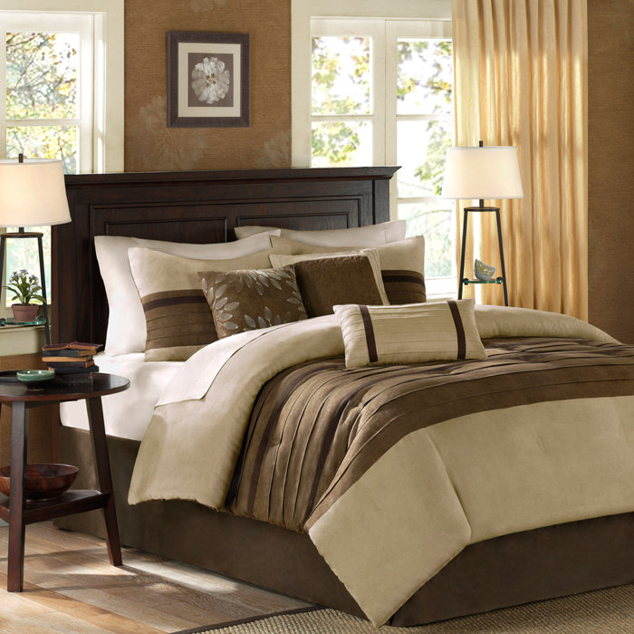 Laurel Foundry Modern Farmhouse Ginyard Microfiber Traditional 7 Piece
